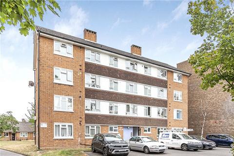 3 bedroom apartment to rent, Upper Richmond Road, London, SW15