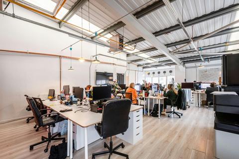 Industrial unit to rent, 5 Hancock Rd London E3 3DA