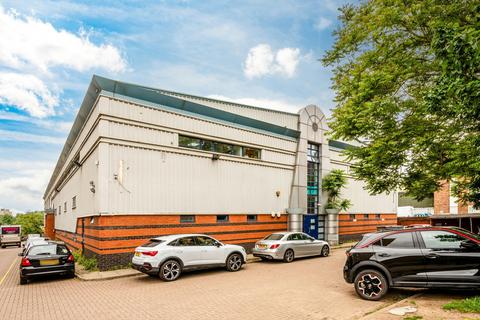 Industrial unit to rent, 5 Hancock Rd London E3 3DA