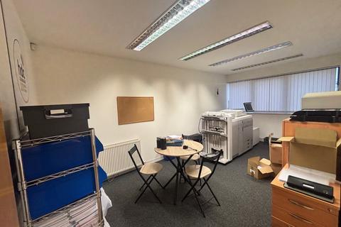 Warehouse to rent, Cartside Ave Inchinnan PA4 9RX