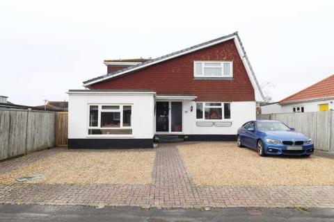 5 bedroom detached house for sale, Marshall Road, Hayling Island