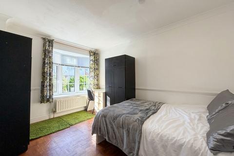 undefined, Belgrave Mews, Uxbridge, UB8
