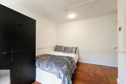 undefined, Belgrave Mews, Uxbridge, UB8
