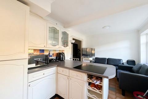 undefined, Belgrave Mews, Uxbridge, UB8