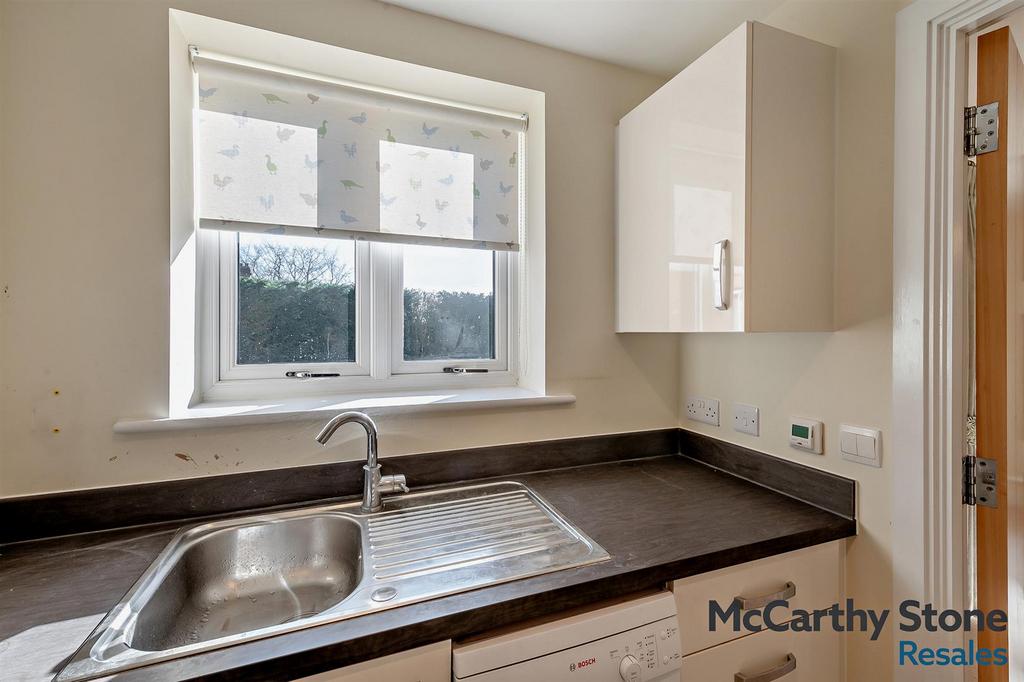 8681637-interior08-800.jpg