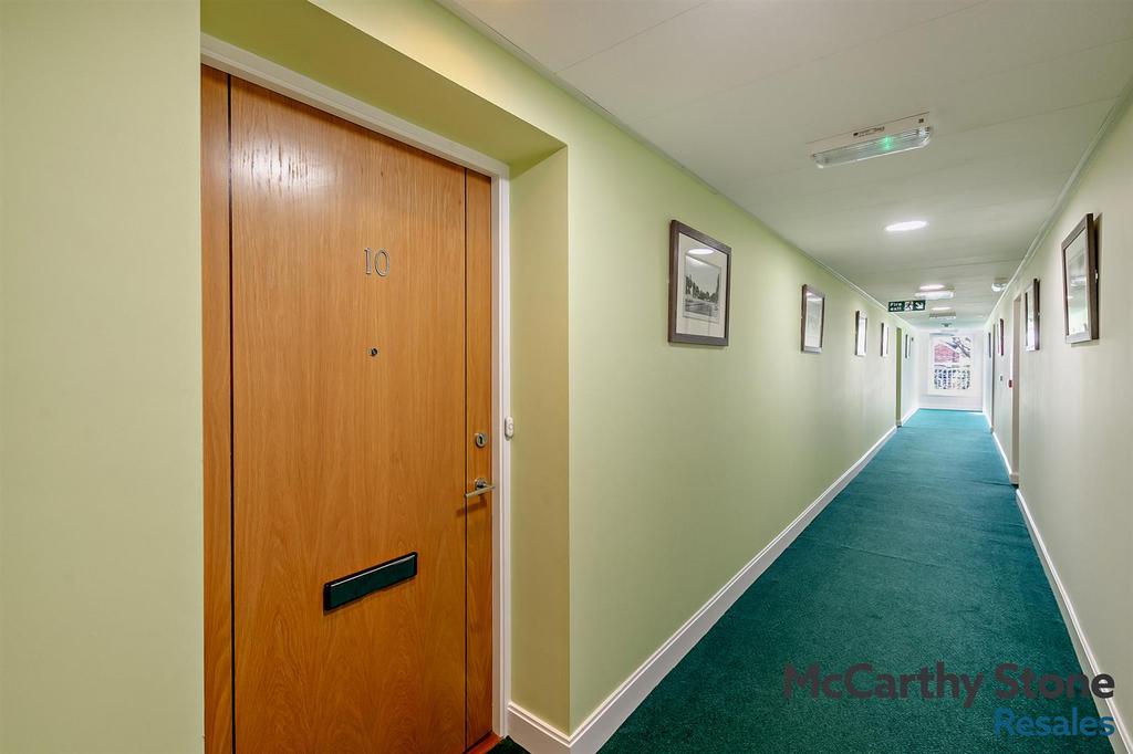 8681637-interior22-800.jpg