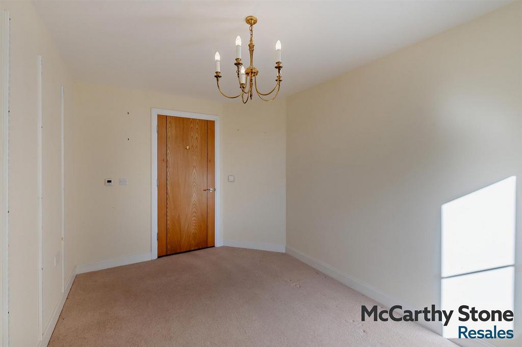 8681637-interior01-800.jpg