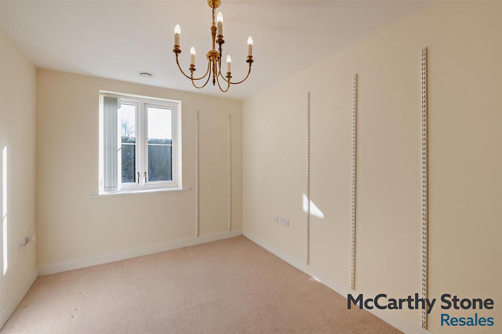 8681637-interior02-800.jpg