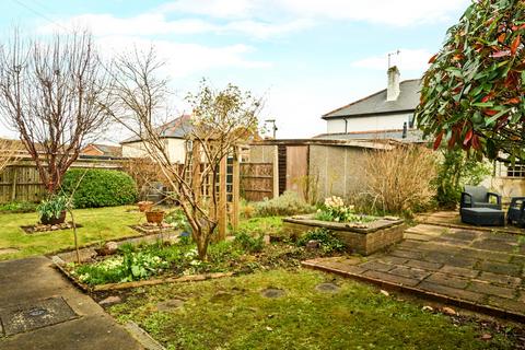 3 bedroom semi-detached house for sale, Catteshall Road, Surrey GU7