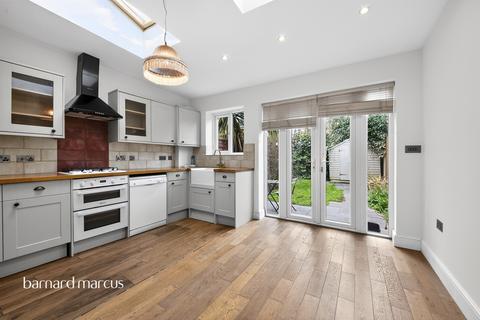 5 bedroom terraced house for sale, Falkland Avenue, London