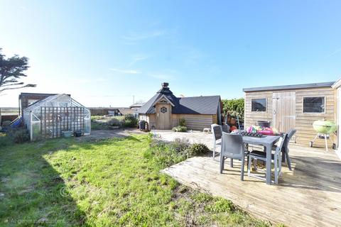 3 bedroom chalet for sale, Coast Drive, Lydd-On-Sea, Romney Marsh, Kent