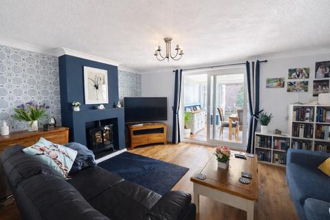 3 bedroom end of terrace house for sale, Redwell Avenue, Bexhill on Sea TN39
