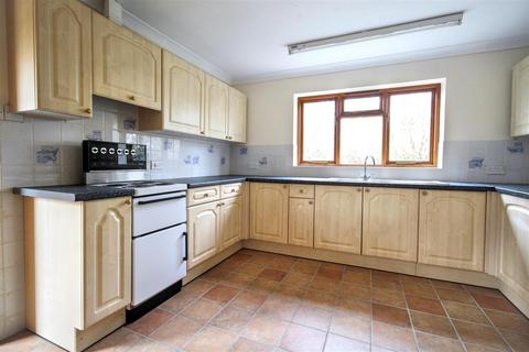 4 bedroom detached bungalow for sale, Blacksmiths Lane, Erpingham