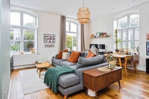 1 bedroom ground floor flat for sale, Syresham Gardens, Haywards Heath