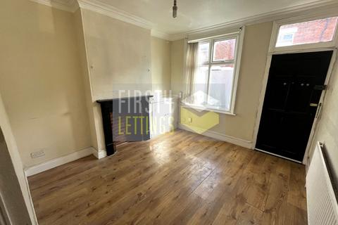 2 bedroom terraced house to rent, Western Road, Leicester LE3