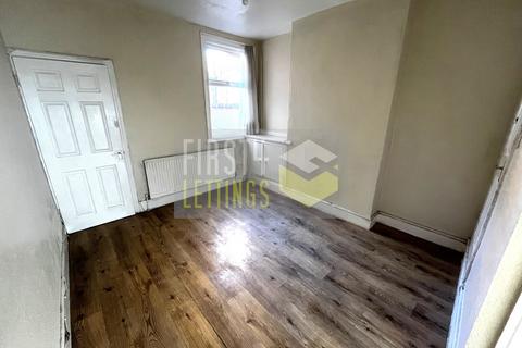 2 bedroom terraced house to rent, Western Road, Leicester LE3
