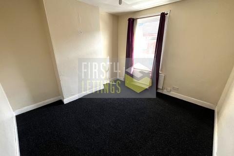 2 bedroom terraced house to rent, Western Road, Leicester LE3