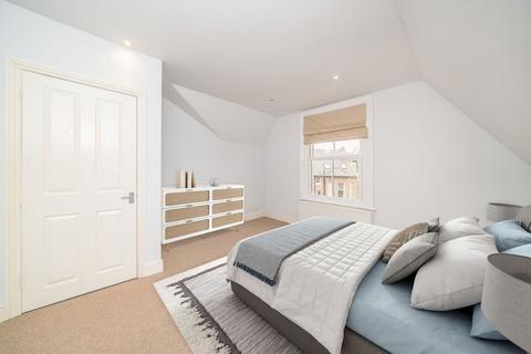 undefined, Surbiton Hill Park, Surbiton KT5