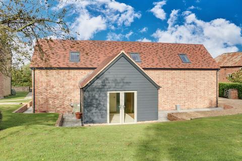 3 bedroom property to rent, Fen End Farm, High Street, St. Neots PE19
