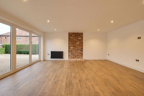 3 bedroom property to rent, Fen End Farm, High Street, St. Neots PE19