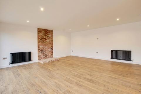 3 bedroom property to rent, Fen End Farm, High Street, St. Neots PE19
