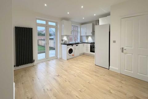 undefined, Beverley Road, New Malden