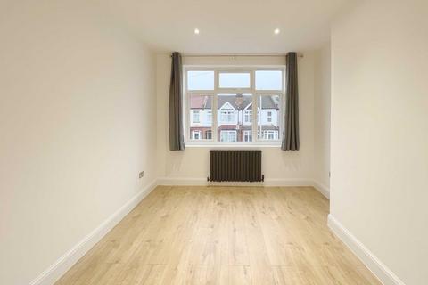 3 bedroom terraced house for sale, Beverley Road, New Malden
