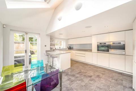 undefined, Blackheath Vale, London SE3