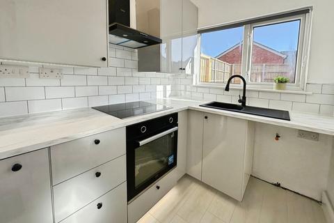 2 bedroom end of terrace house for sale, Nottingham Road, Ripley DE5