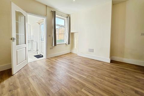 2 bedroom end of terrace house for sale, Nottingham Road, Ripley DE5