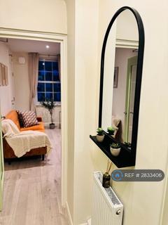 2 bedroom flat to rent, Cameron House, London, SE5