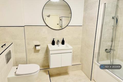2 bedroom flat to rent, Cameron House, London, SE5