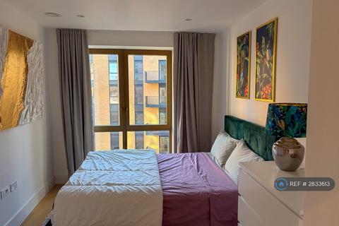1 bedroom flat to rent, Hive House, London, TW8