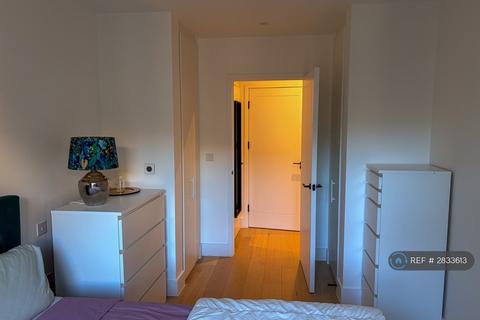 1 bedroom flat to rent, Hive House, London, TW8