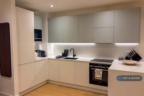 1 bedroom flat to rent, Hive House, London, TW8