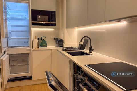 1 bedroom flat to rent, Hive House, London, TW8