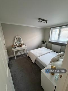 undefined, Dwight Road, Watford, WD18