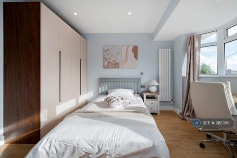 undefined, Herne Hill Road, London, SE24