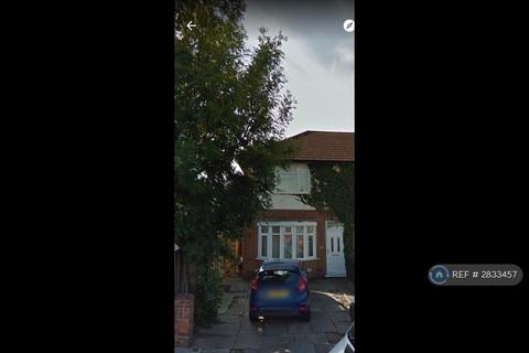 Tunstall Crescent, Leicester, LE4