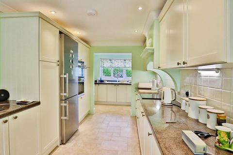 3 bedroom detached bungalow for sale, The Bowling Green, Truro TR2
