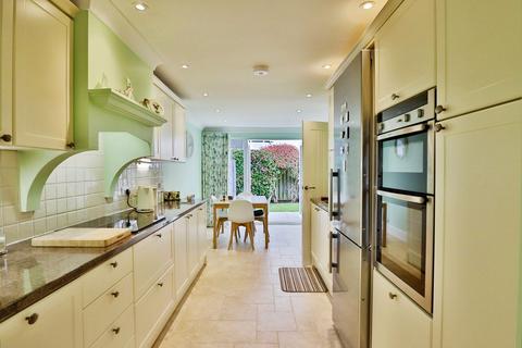 3 bedroom detached bungalow for sale, The Bowling Green, Truro TR2
