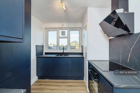 Evelyn Walk, London, N1