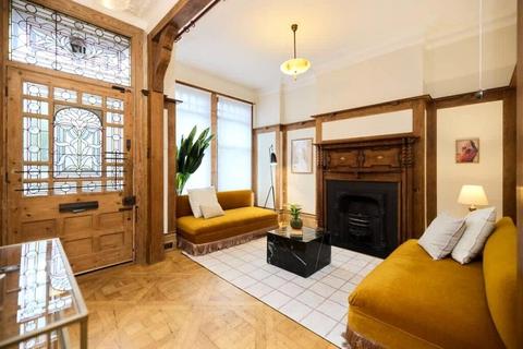 undefined, Rosebery Road, London, N10