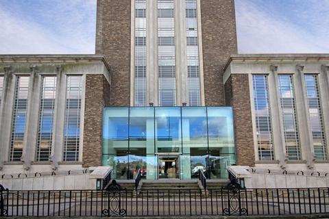 1 bedroom flat to rent, Great West Road, Brentford TW8