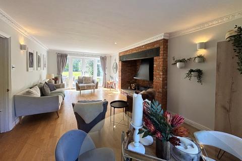 undefined, Seymour Place, Woking GU22