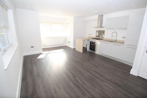2 bedroom flat to rent, Rosslyn Avenue, Barnet EN4