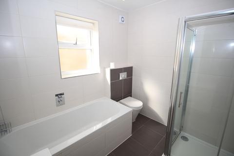 2 bedroom flat to rent, Rosslyn Avenue, Barnet EN4