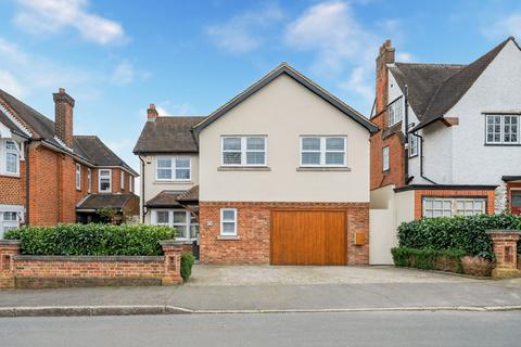 undefined, Parkway, Gidea Park