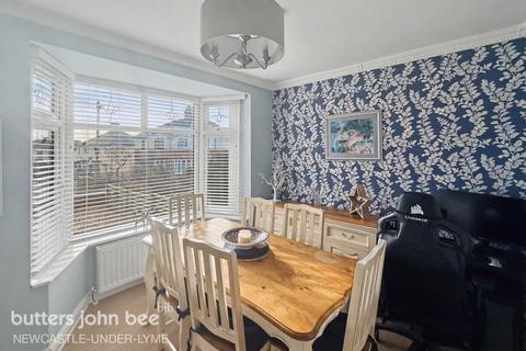4 bedroom semi-detached house for sale, Loring Road, Newcastle