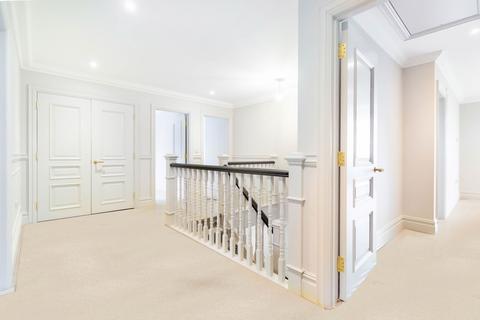 5 bedroom detached house for sale, Deerhurst Place, East Sussex TN22